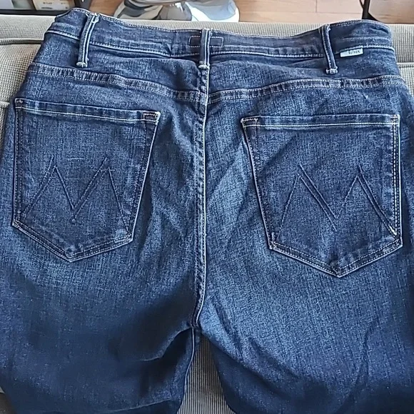 Mother Jeans The Looker Frayed Ends Ankle Cut Size 30 - Picture 3 of 11